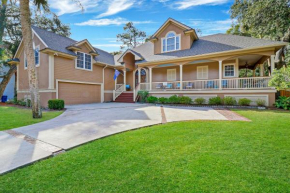 Gorgeous 7 Bed 6 & 1-2 Bath Home with Private Heated Pool